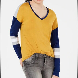 Ultra Flirt V-Neck Long Sleeves Multi Color Top NWT